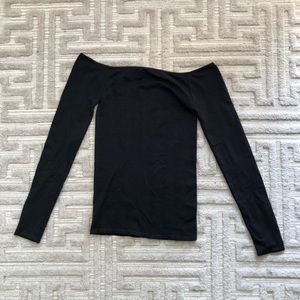 body-con off the shoulder top 🖤